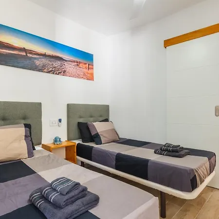 Family With Stunning Sea Views! Апартаменты Санта-Крус-де-Тенерифе