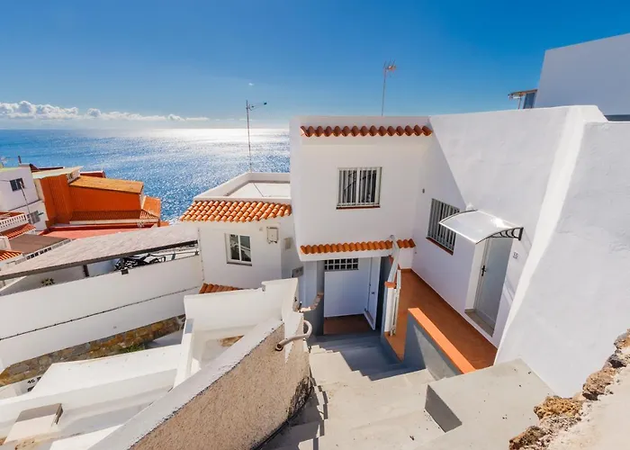 Family With Stunning Sea Views! *