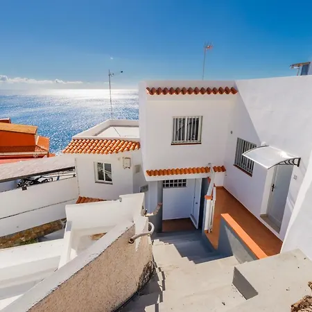 Family With Stunning Sea Views! *