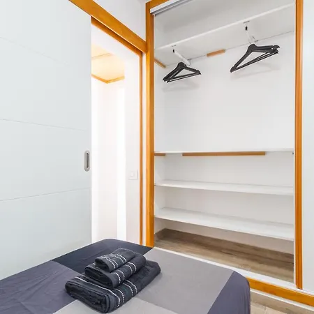 Family With Stunning Sea Views!