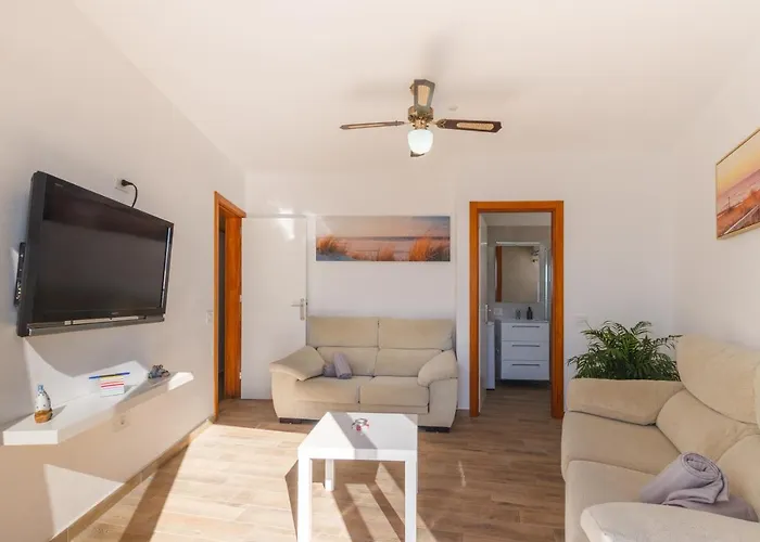 Family With Stunning Sea Views! Apartment