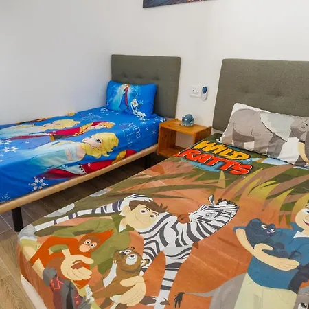 Apartment Family With Stunning Sea Views! *